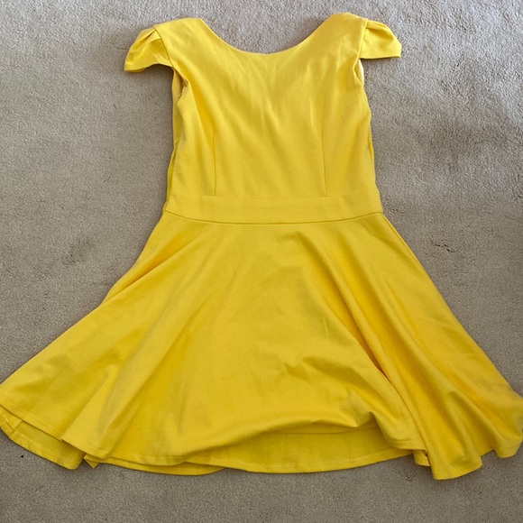Fun spring/summer dress! - Picture 1 of 3